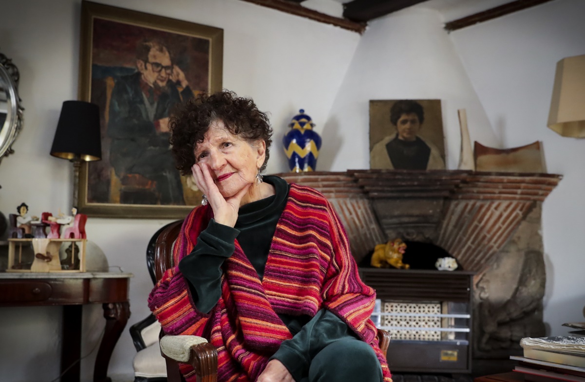 "Es terrible que al buscar un cuerpo, encuentren numerosos cuerpos femeninos": Margo Glantz