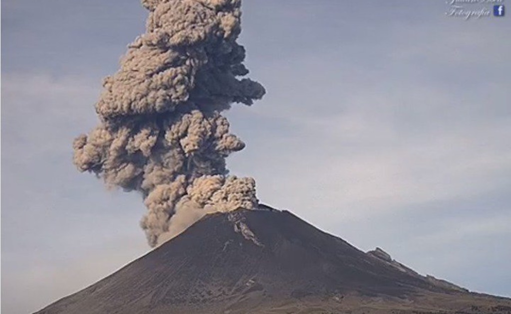 Explosión del Popocatépetl provoca caída de ceniza en 8 municipios de Morelos
