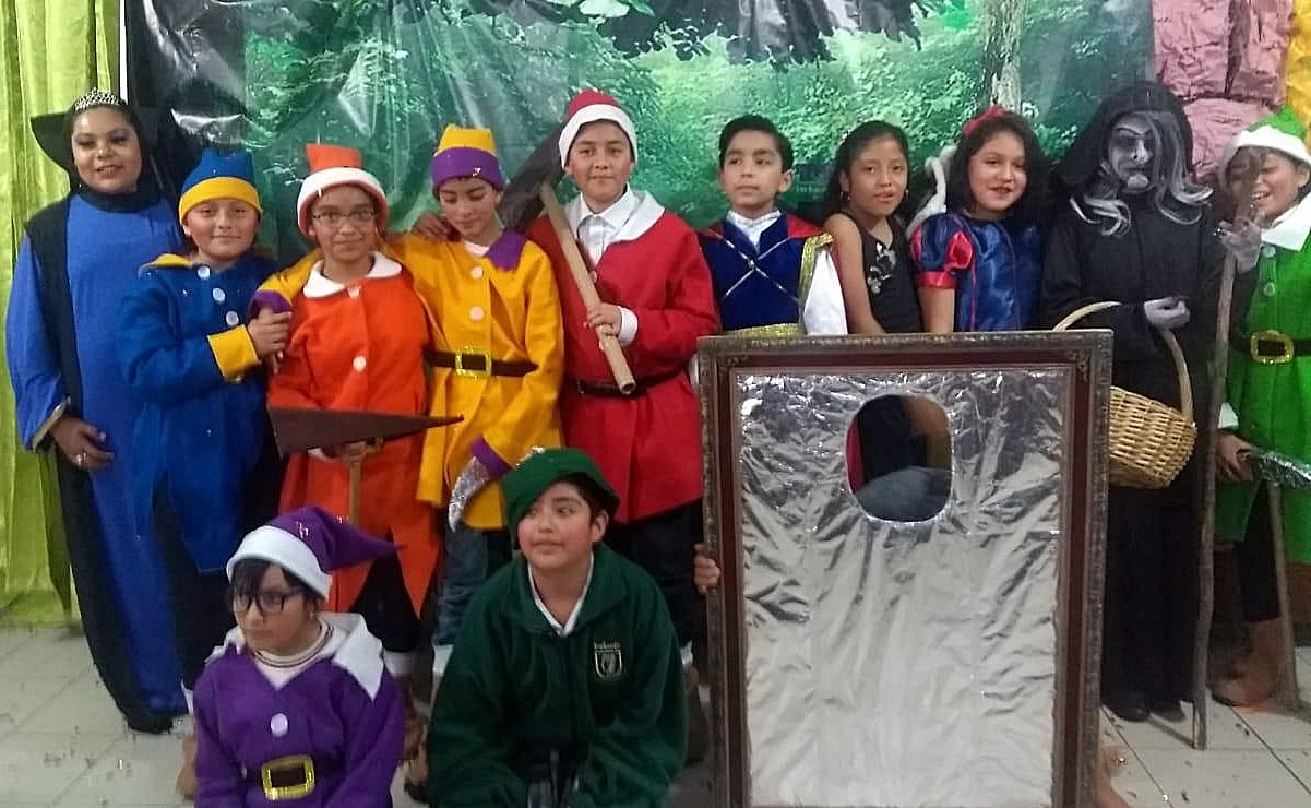 Con obras teatrales, niños buscan advertir de delincuencia en Neza