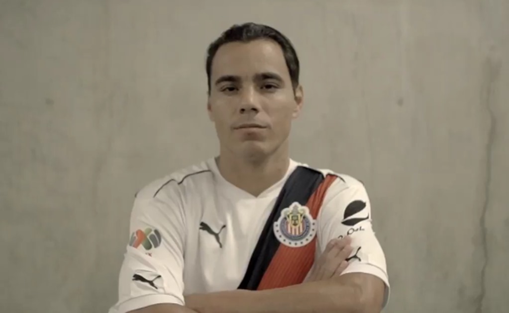 Chivas no olvida a Omar Bravo