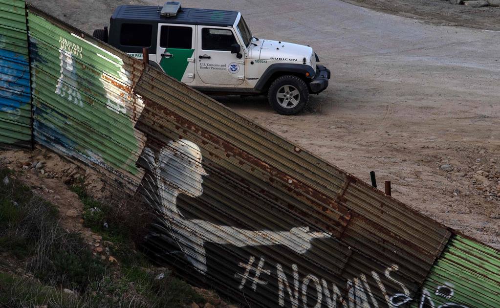 ¿Fucsia o camuflaje? Soldados de EU pintarán muro en la frontera con México