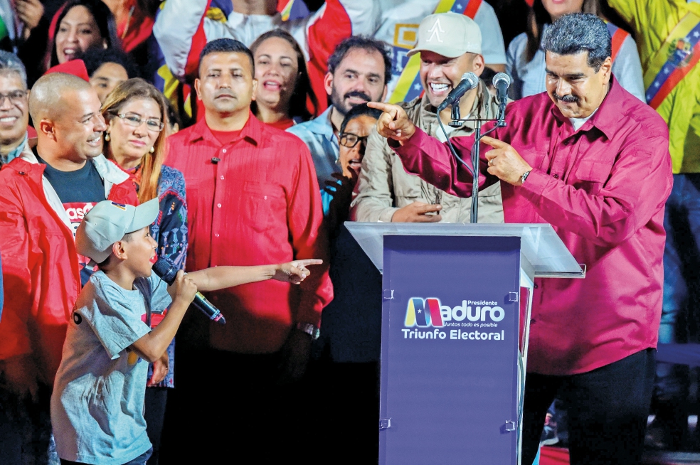 Maduro se reelige con baja participación