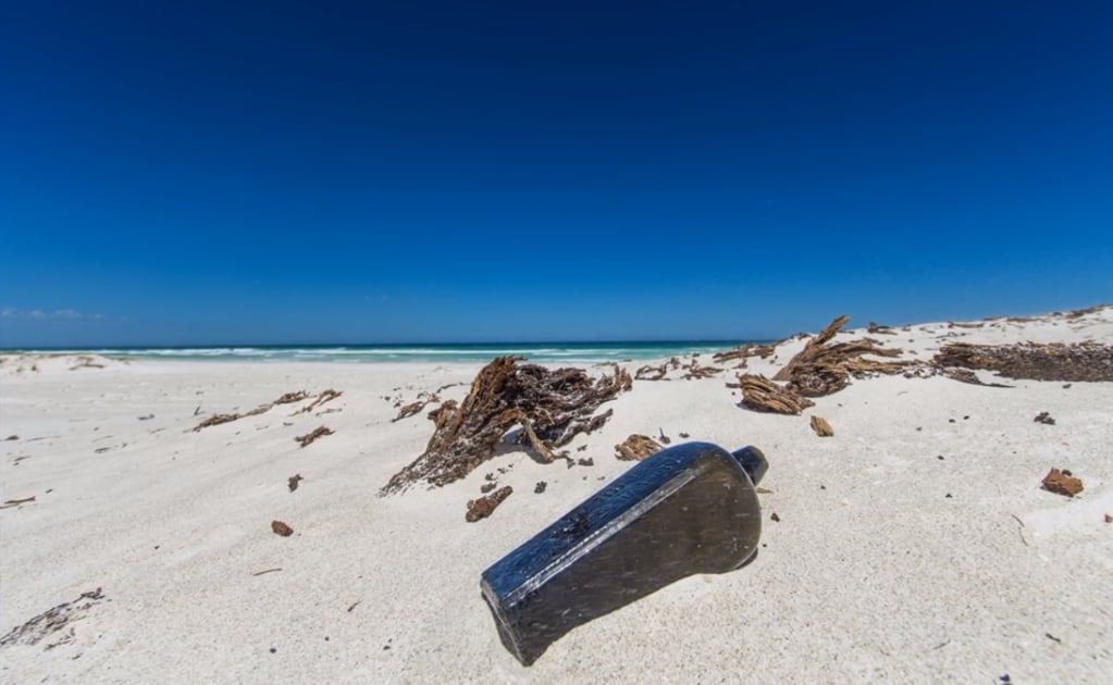 Hallan el mensaje en una botella más antiguo del mundo