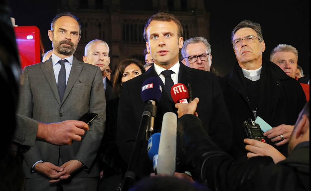 Emmanuel Macron: "Reconstruiremos Notre Dame todos juntos"
