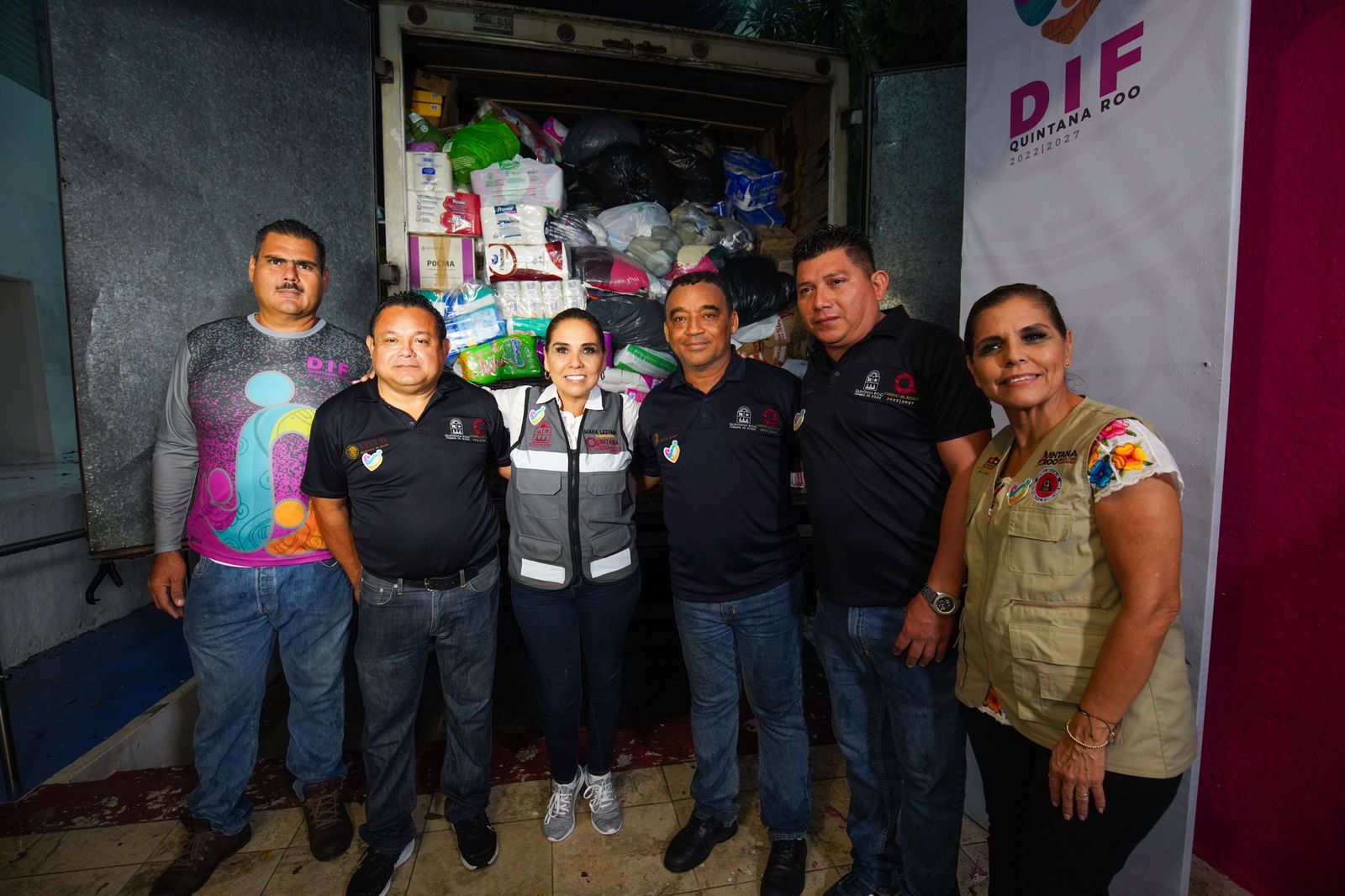 Llegan a Guerrero 50 toneladas de ayuda humanitaria de Quintana Roo