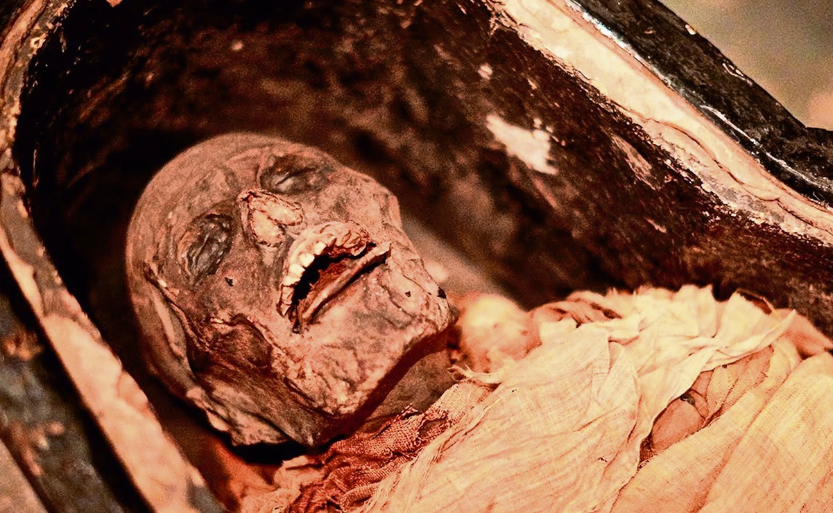 Rayos X revelan secretos de antiguas momias peruanas