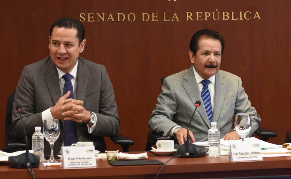 AMLO busca voto de narcotraficantes con propuesta de amnistía, dice senador del PRD