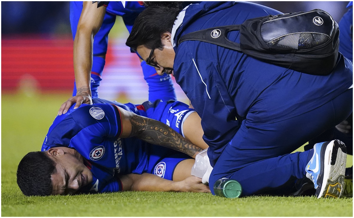 Vaya problema para Cruz Azul, por la lesión del Toro Fernández