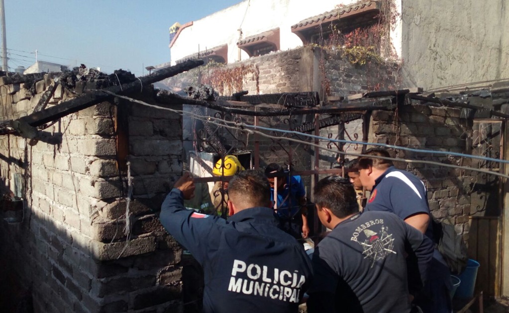 Mueren dos niños por incendio en casa de Valle de Chalco