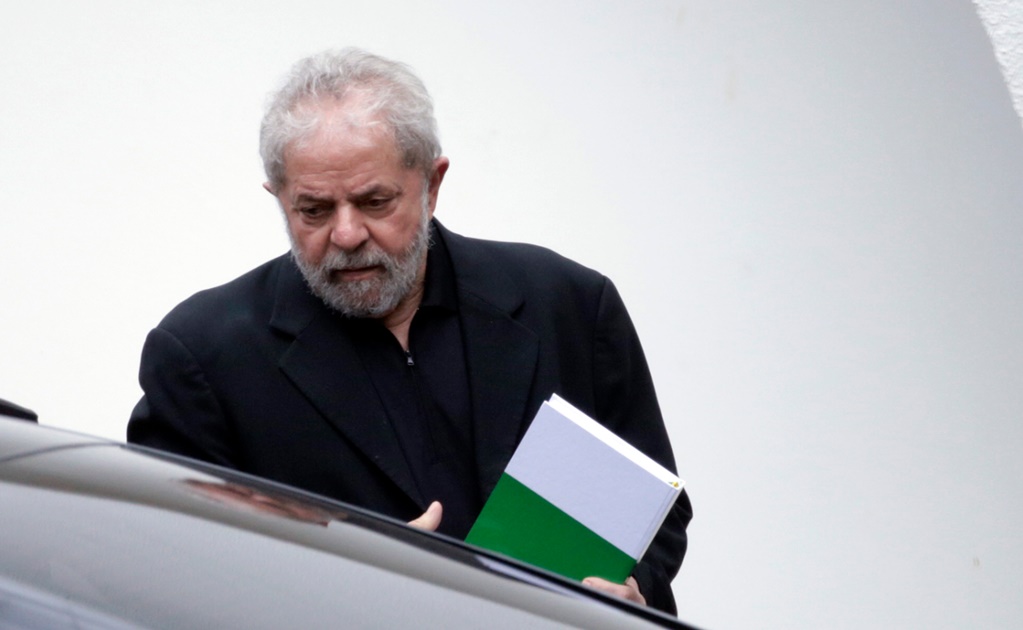 Presentan cargos contra Lula por lavado de dinero