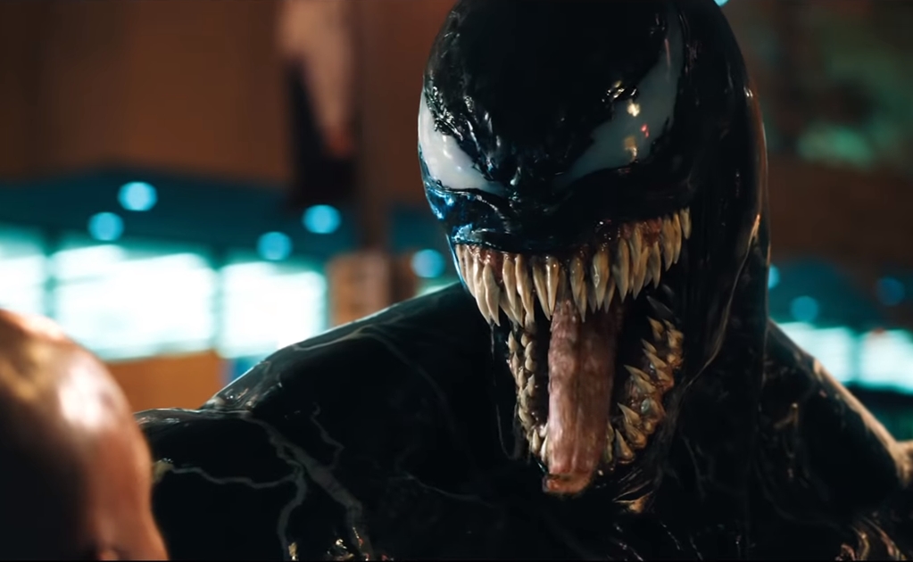 Tom Hardy presenta "Venom" frente al Kremlin