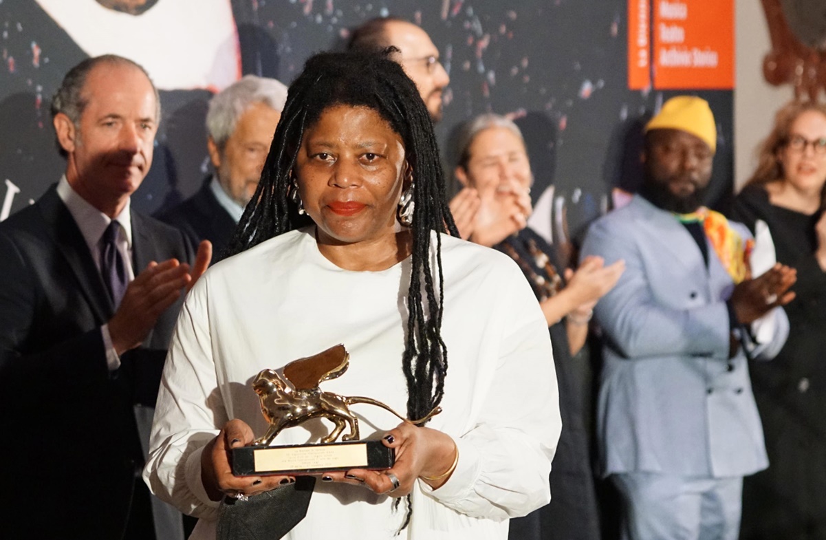 Tras 127 años de historia, la Bienal de Venecia abraza por primera vez a una mayor población de artistas mujeres