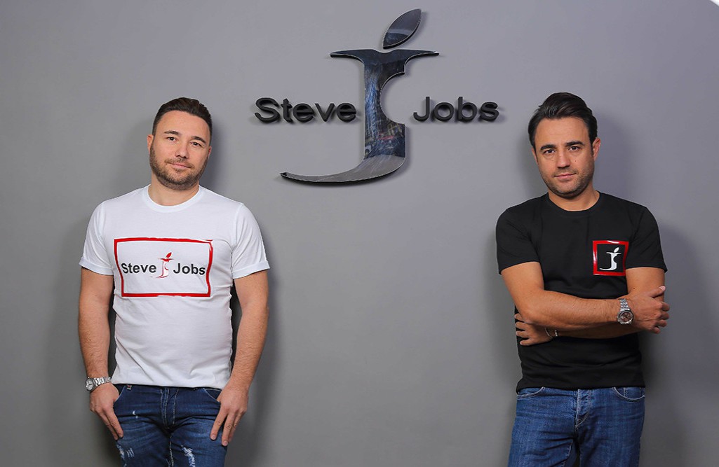 Es oficial, Steve Jobs puede vender sus jeans