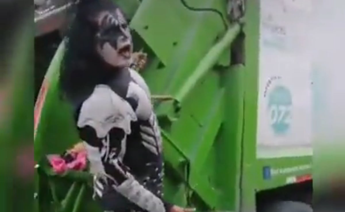 Al estilo Kiss, trabajador mexicano recolecta basura y Gene Simmons lo promueve