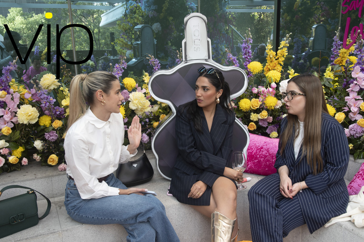 Trendsetters reciben la primavera entre flores y las nuevas fragancias de Tous