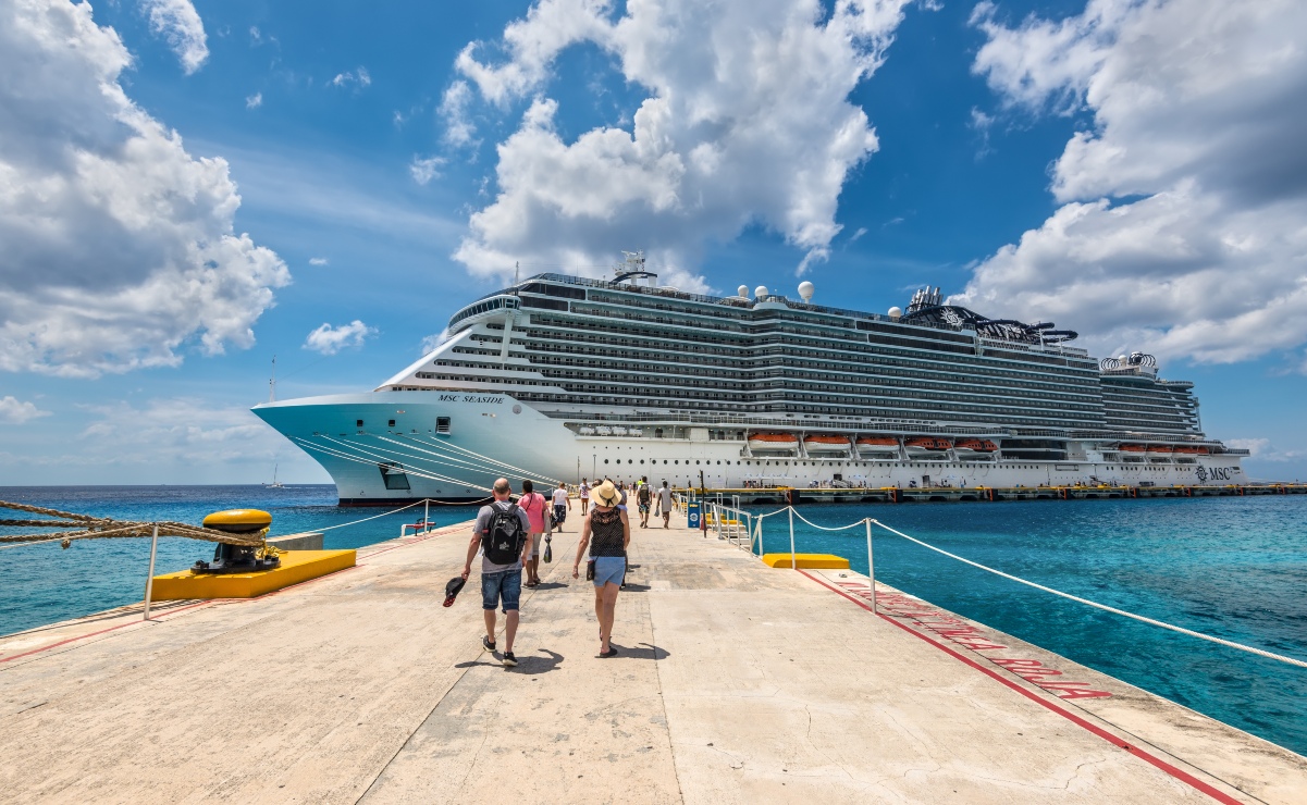 Impiden desembarque de crucero en Manzanillo tras detectarse casos de Covid