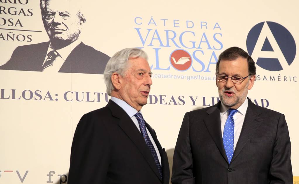 Vargas Llosa, "un héroe de la libertad": Mariano Rajoy