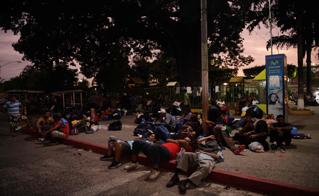 Tercera caravana migrante prepara incursión a territorio mexicano