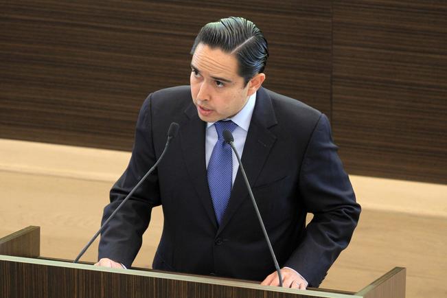 Antonio Rangel Méndez: “Se pueden reelegir sin dejar puesto”