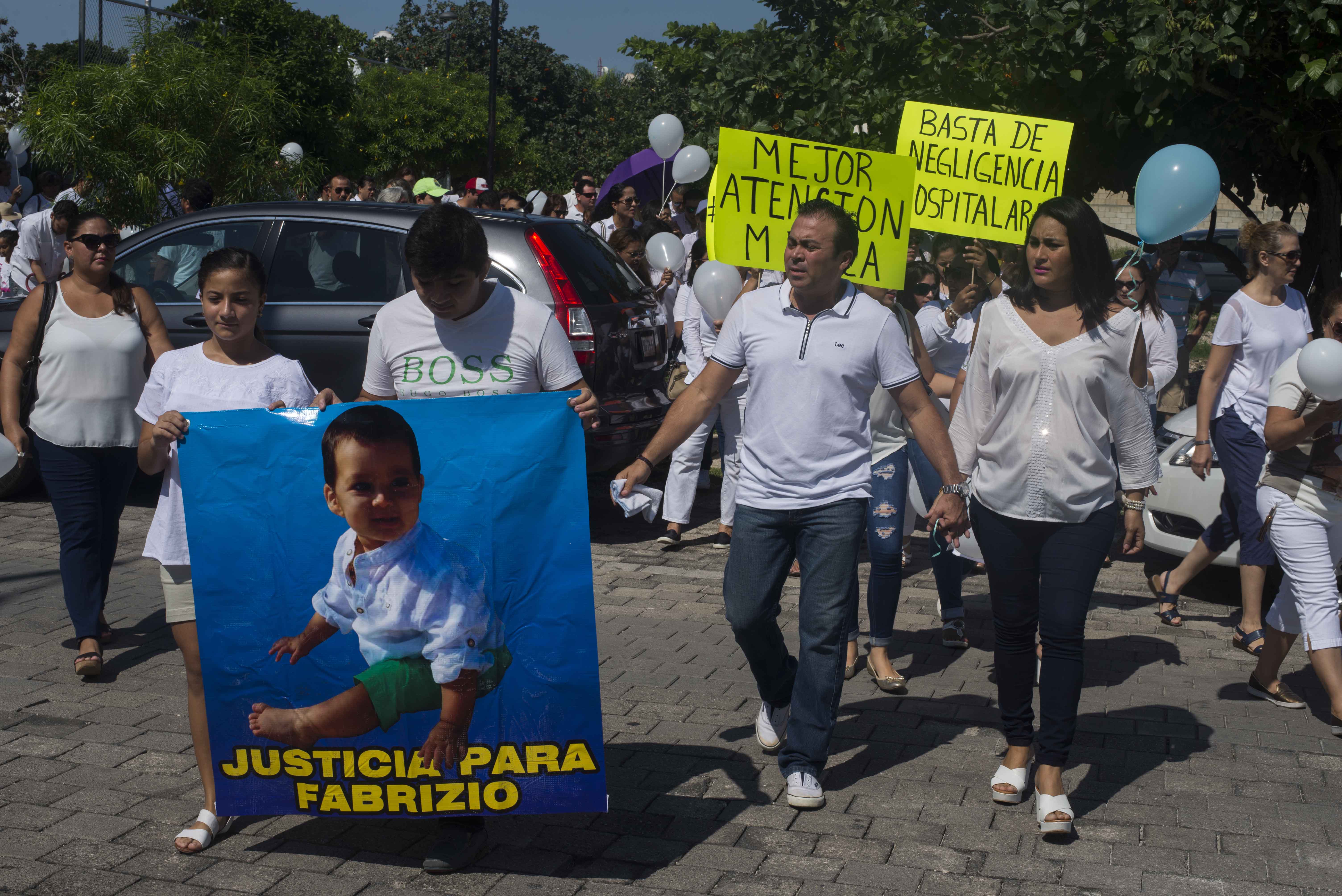 Exigen justicia por muerte de bebé Fabrizio en Mérida