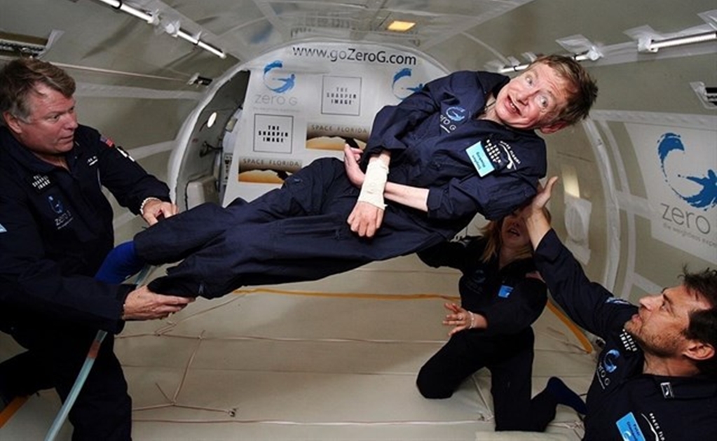 Stephen Hawking quiere huir de la Tierra a Alpha Centauri