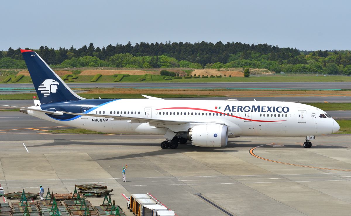 Aeroméxico ofrece trabajo de atención al cliente en Guadalajara; no pide licenciatura