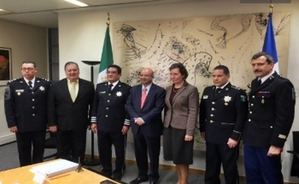 Francia y México presentan programa de capacitación para Gendarmería