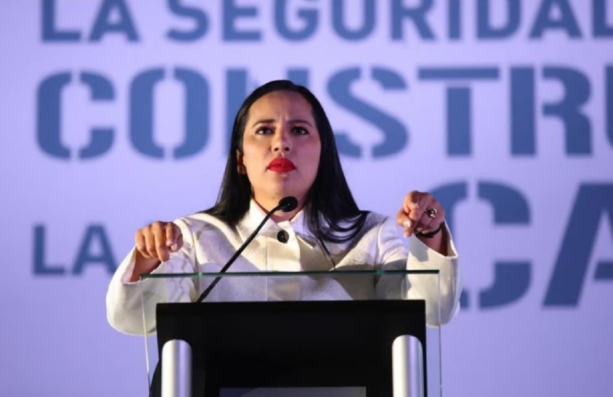 Sandra Cuevas llama al Gobierno de la CDMX a ordenar comercios para embellecer el centro 