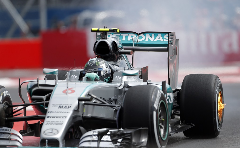 Rosberg lidera la práctica tres