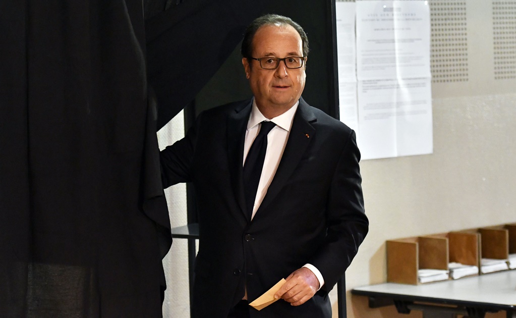 Presidente de Francia felicita a candidato Macron tras elecciones
