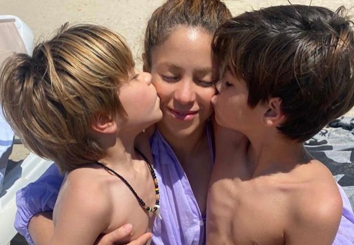 Shakira pide a la prensa que deje vivir a Milán y Sasha, sus hijos