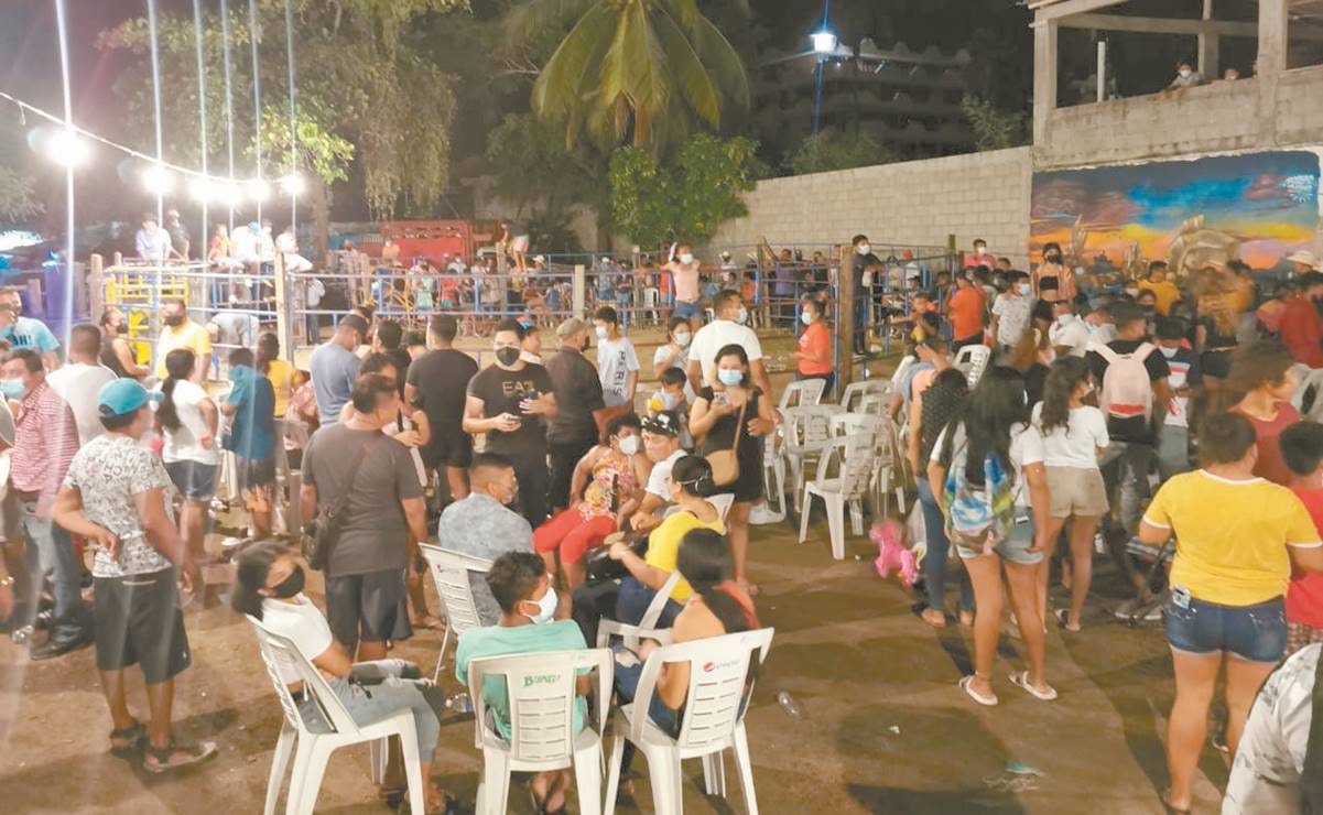 Pese a tercera ola, en Acapulco acuden 550 personas a jaripeo