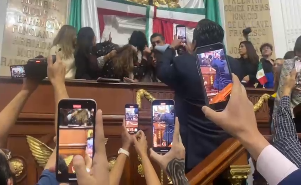 Así comenzó la pelea en el Congreso: una reserva de Morena rompió el ...