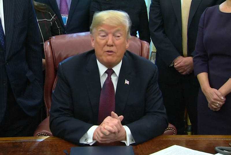 Trump amaga con abandonar conferencias de prensa si le faltaban el respeto