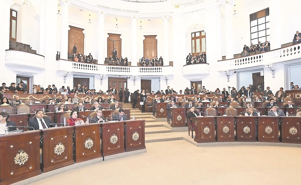 Morena pide agilizar elaboración de leyes secundarias en CDMX