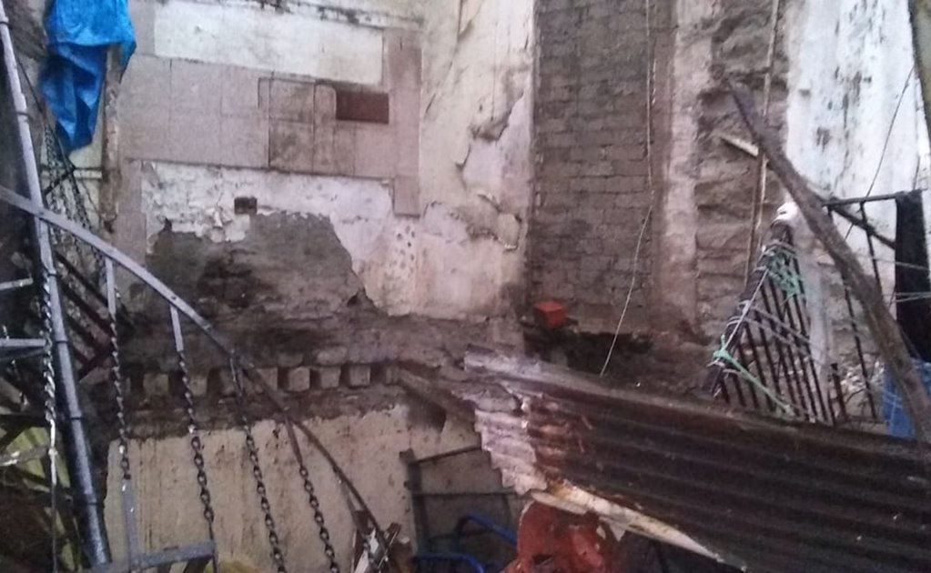 Reportan desplome de bóveda catalana en un inmueble antiguo de la Guerrero