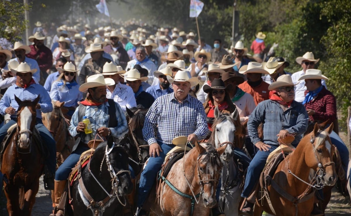 “El Truco” encabeza cabalgata masiva en Padilla, Tamaulipas