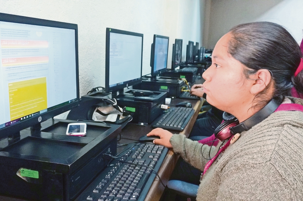 Abaten en Tlalpan el rezago educativo