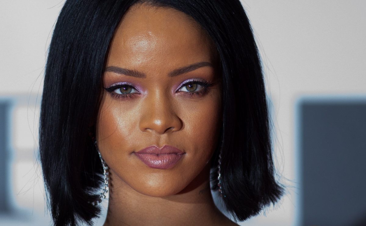 Rihanna estrena super lujosa mansión de casi 14 millones de dólares 