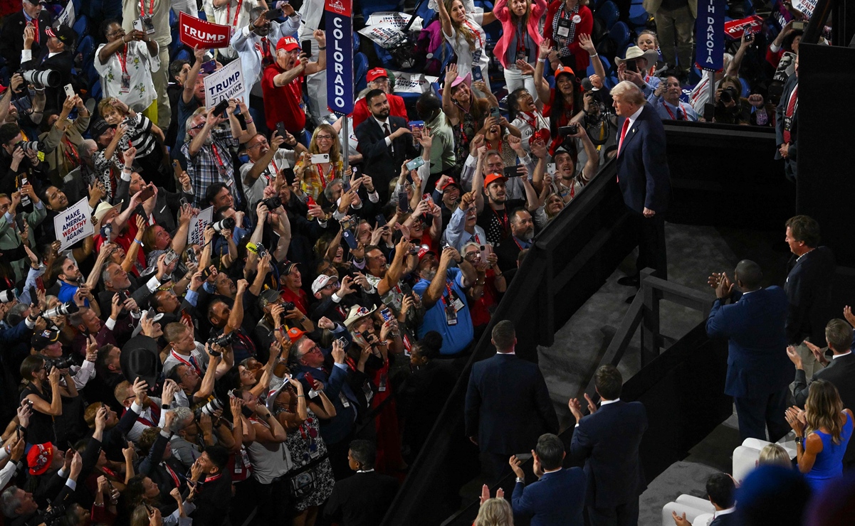 "Lo salvó la mano de Dios": atentado desata culto a Trump