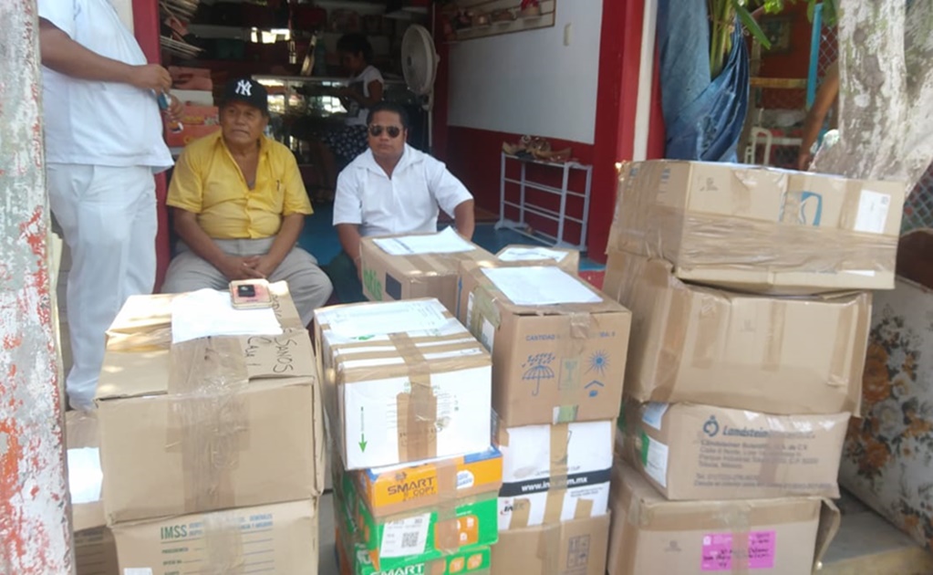 Entregan miles de expedientes clínicos por cierre de Unidades del IMSS en Oaxaca 