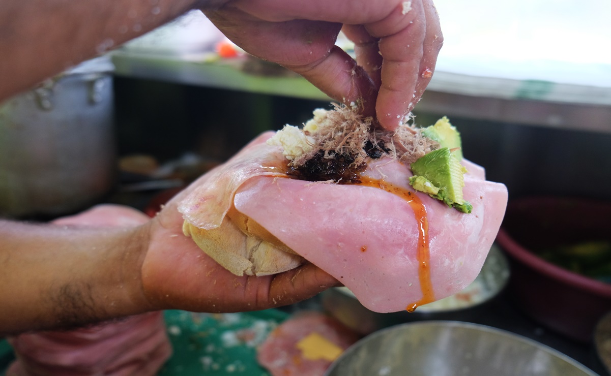 La torta de la barda tiene de todo, pruébala cuando vayas a Tampico