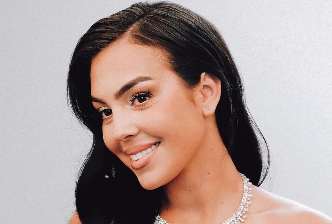 ¿Por qué Georgina Rodríguez siempre usa una cartera roja? Ella lo confiesa