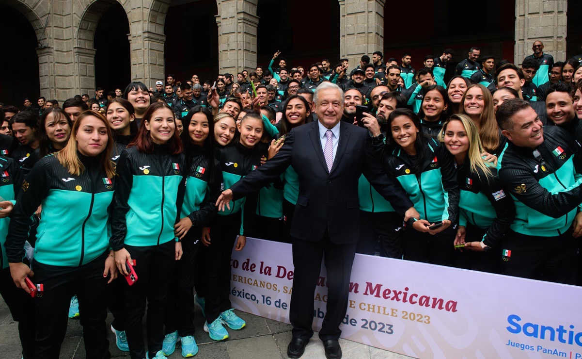 AMLO: Del fondo del Indep se entregarán apoyos a medallistas de los Juegos Panamericanos