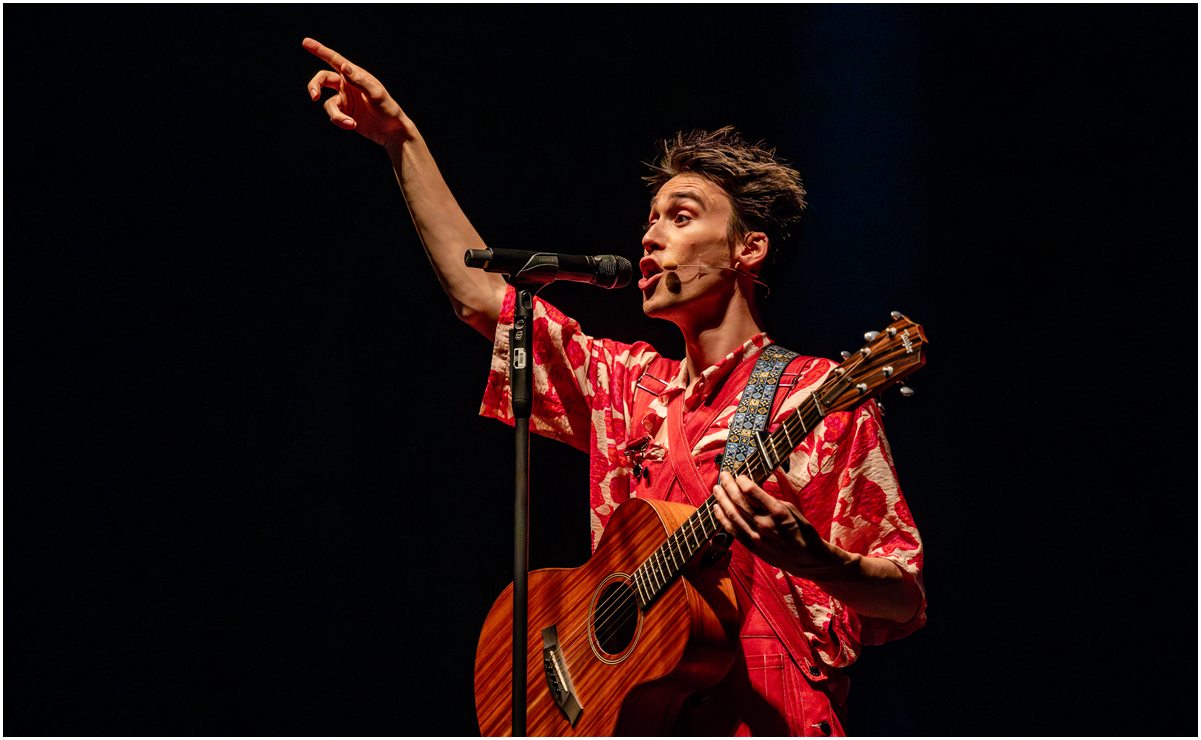 Jacob Collier rinde homenaje a la voz humana