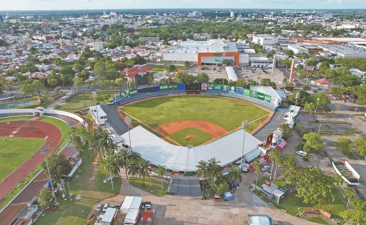 Sedatu entrega contrato por 178 mdp para construir estadio de beisbol en tierra de AMLO
