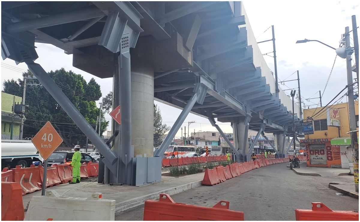 Línea 12 del Metro: Carriles siguen obstruidos por maquinaria pesada de Tezonco a Tláhuac