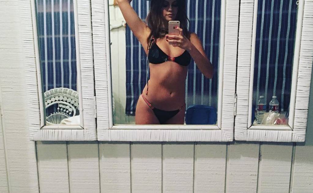 La sexy pero misteriosa foto de Selena Gomez en bikini