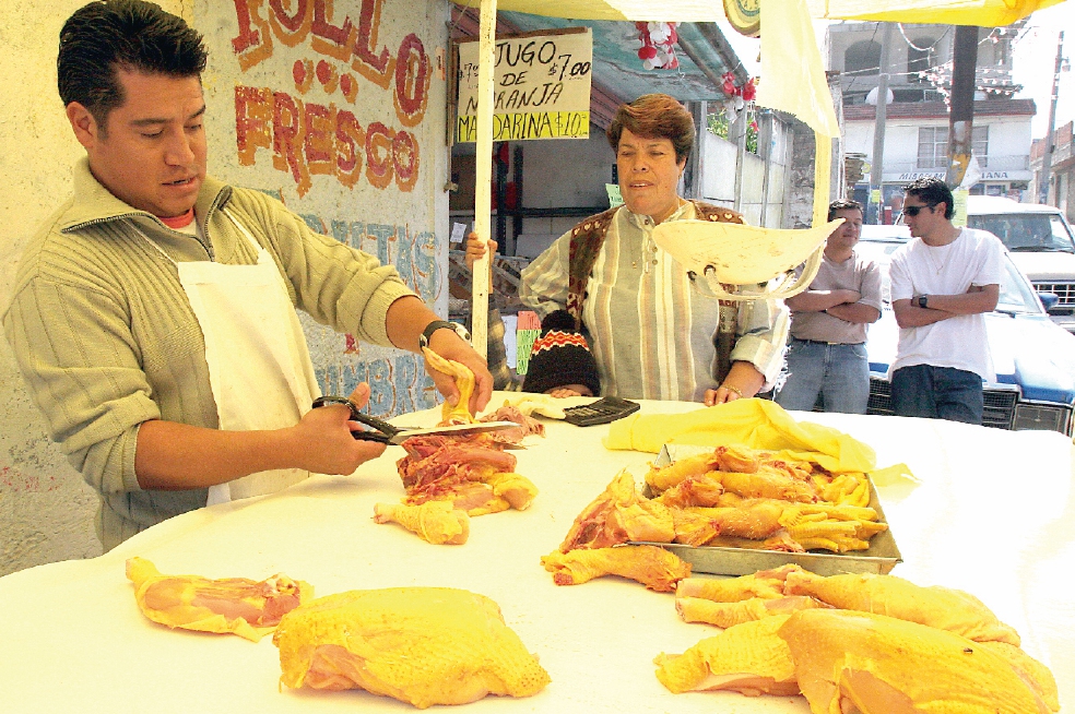 Unión Avícola niega cartel del pollo