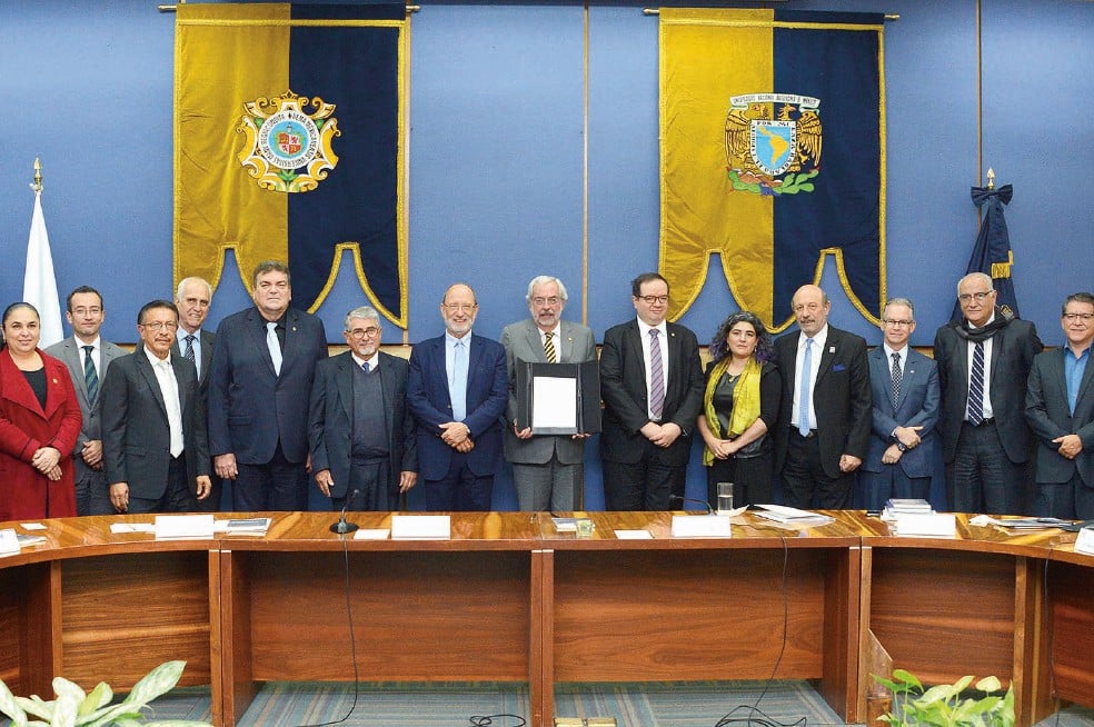 Universidades extranjeras validarán títulos de la UNAM